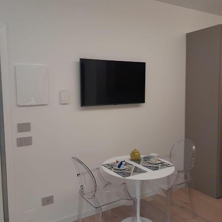 Monolocale Cairoli 18 Appartement Fiorenzuola dʼArda Buitenkant foto